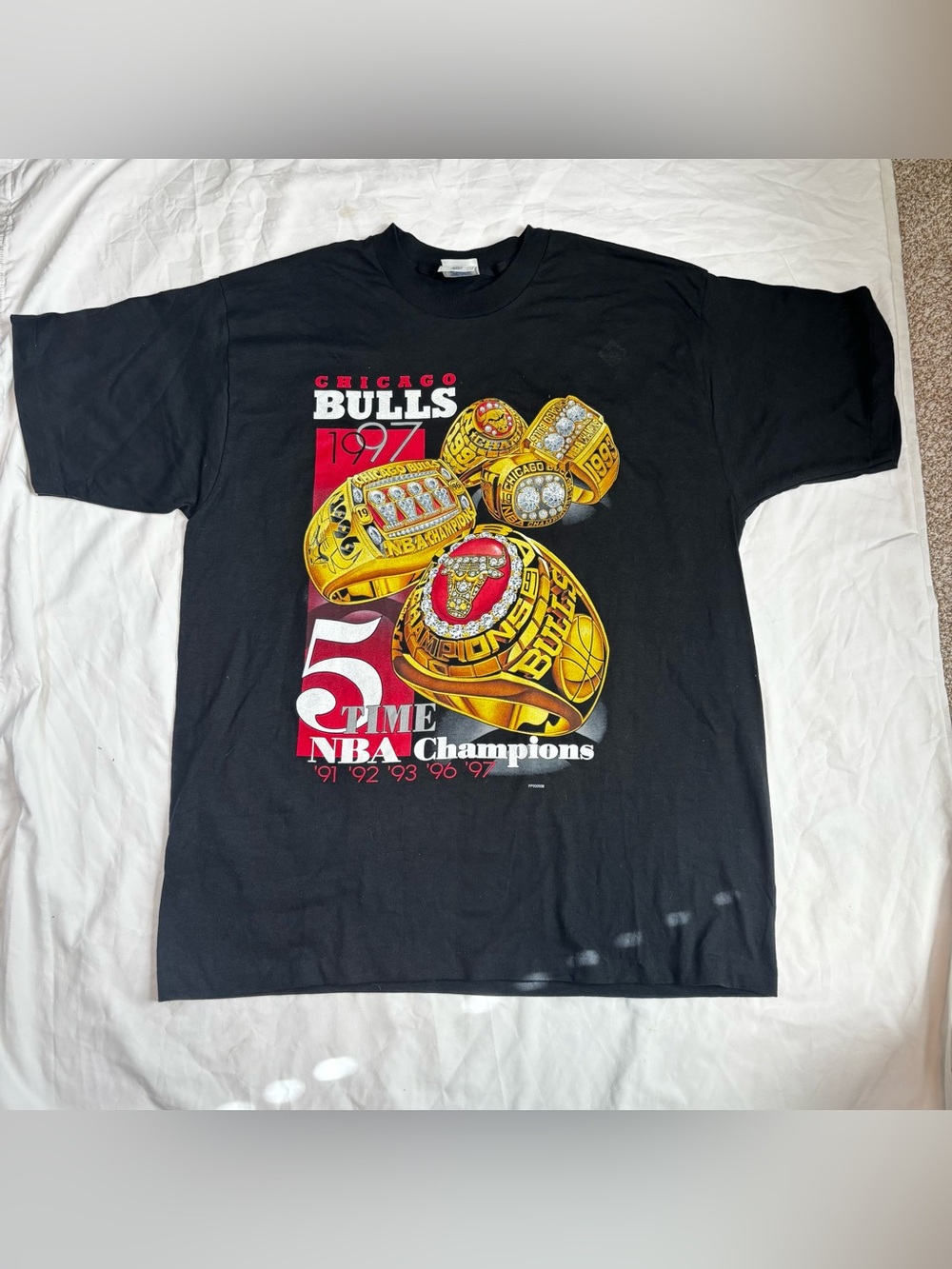 Vintage 1997 Pro Player Chicago Bulls 5 Time NBA Champions T-Shirt Size XL USA